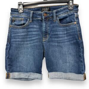 Judy Blue Cuffed Denim Bermuda Shorts Size Medium (6-8) Jorts Stretch Comfort
